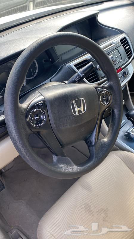 Dismantling genuine Honda Accord spare parts from Al-Bilad Honda scrap yard63204346505090112