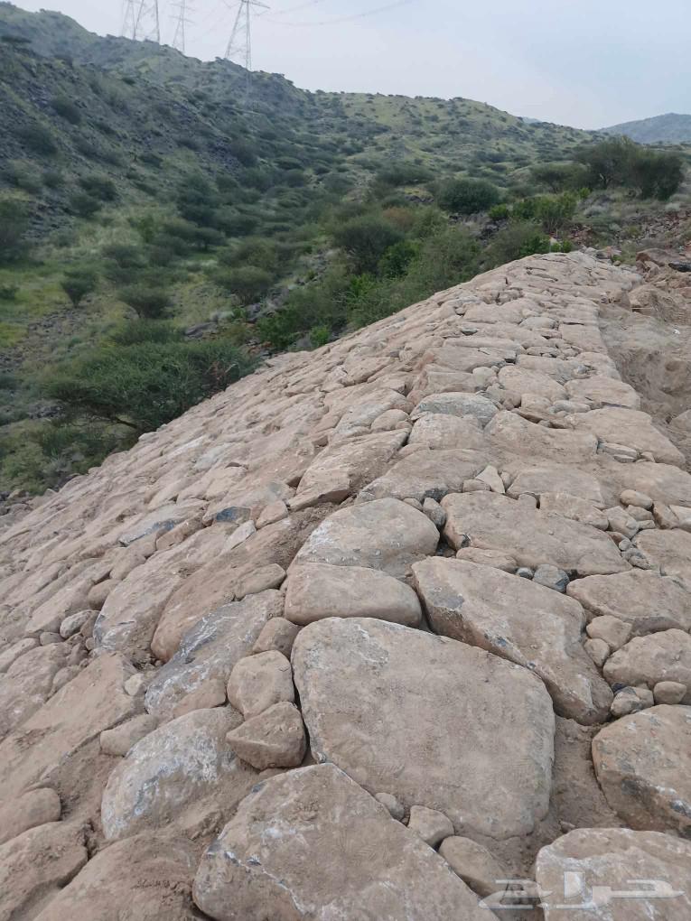 For rent and for work, stone walls63204897873539111