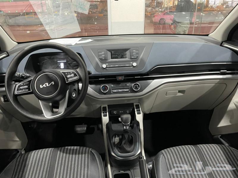 Kia Carens GL Standard 2025 at a special price63204338967041112