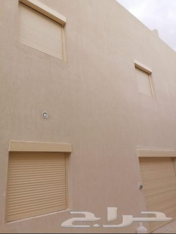 Indian. For garage door maintenance. Roller doors. Door panels63179587828609112