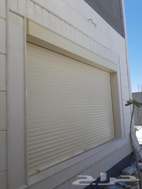 Indian. For garage door maintenance. Roller doors. Door panels63179587828609114