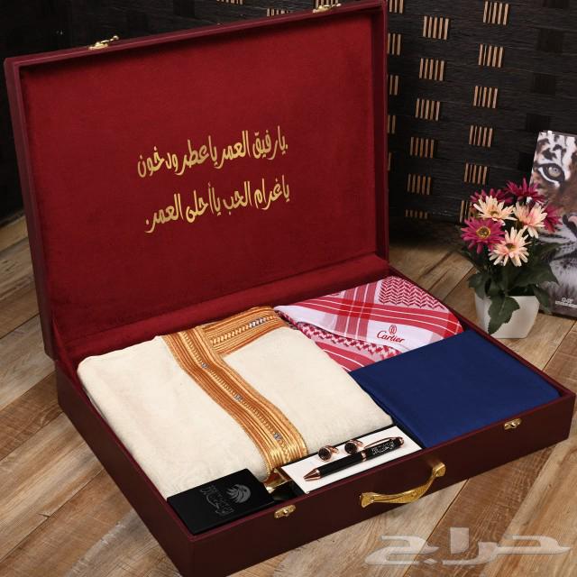 عرض الشيوخ بكس رجالي ملكي مكون من   مشلح حساوي صن63179111638146112