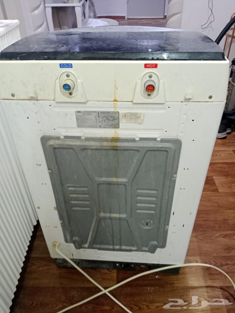 The washing machine is clean and in excellent condition63179096751235112