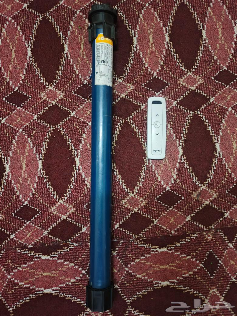 Indian. For garage door maintenance. Roller doors. Door panels63179587828609113