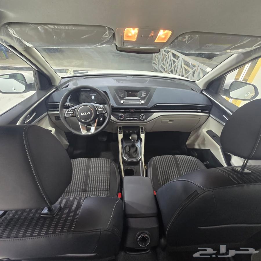 Kia Carens Standard 2025 lowest cash price with free thermal insulation63201213664003114