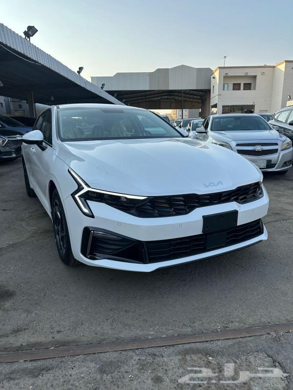 Kia K5 Standard 2025, upgraded, imported by Al-Ahliya, cash discounts63198171781378111