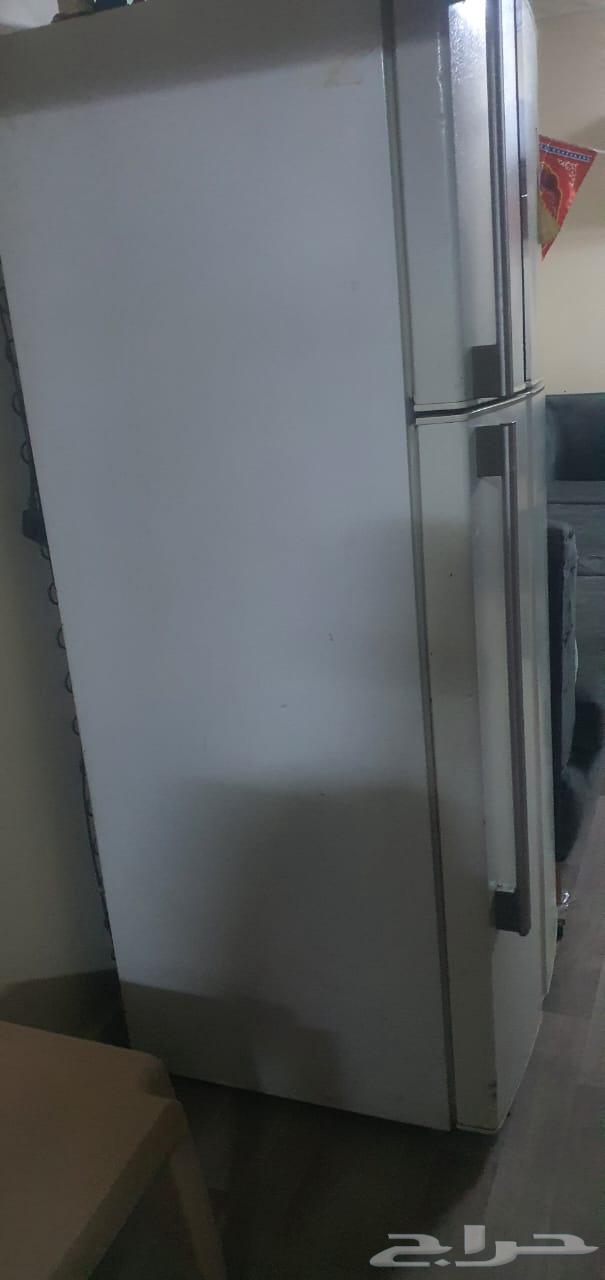 ثلاجة هيتاشي 15.9 قدم تعمل بصورة ممتازة63493293574017111
