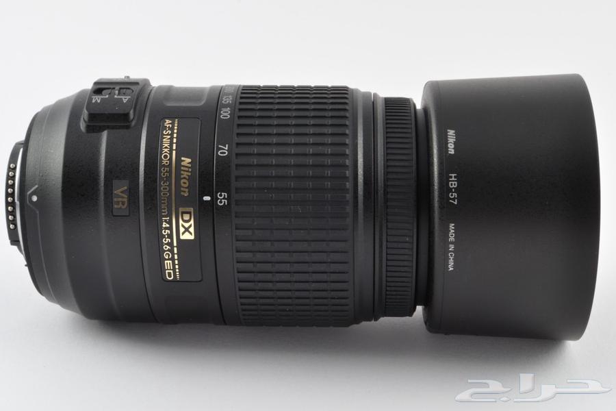 Nikon 300-55 lens is clean and in excellent condition63133744659586112