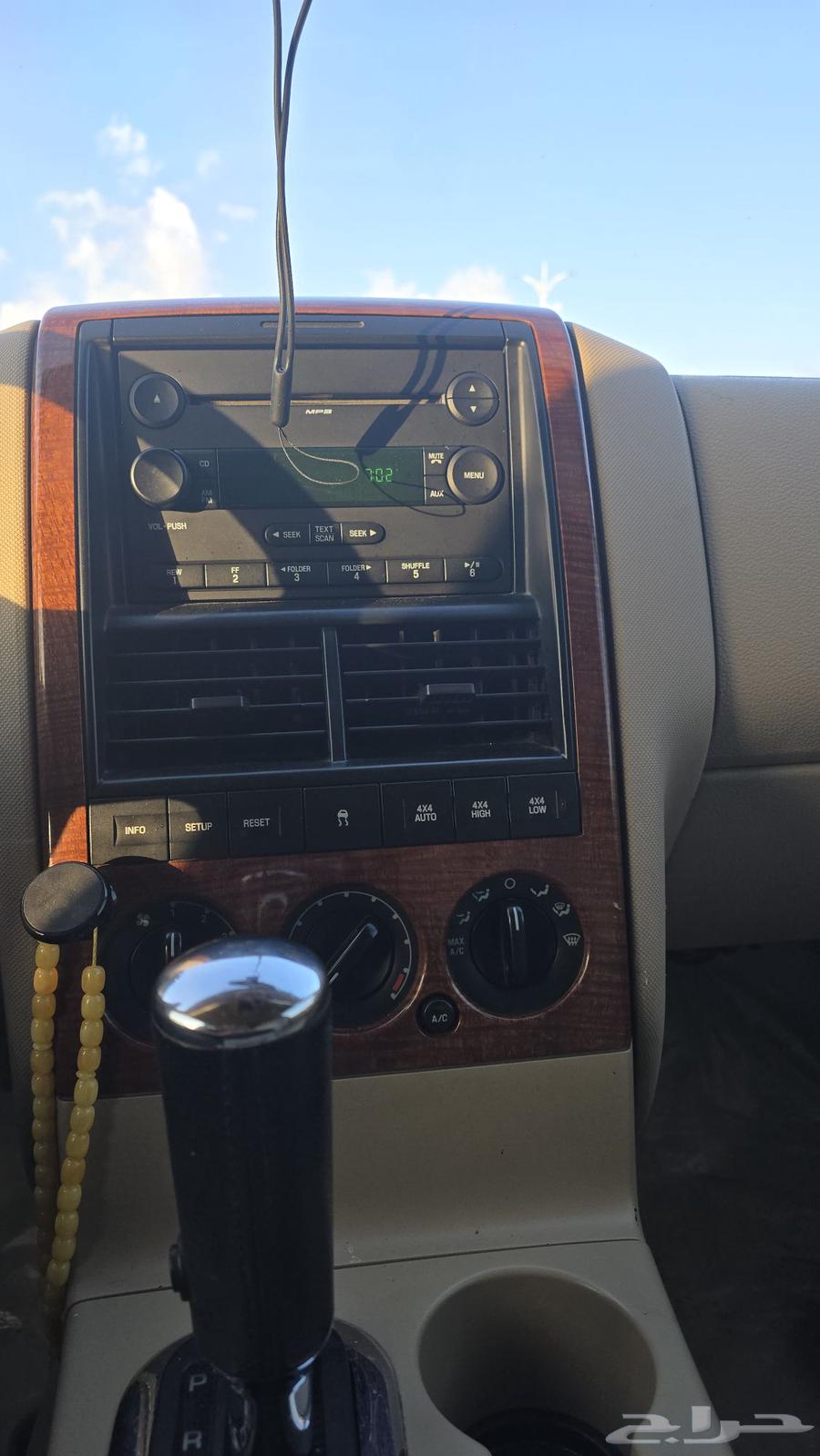 Ford Explorer 200663010015441921111