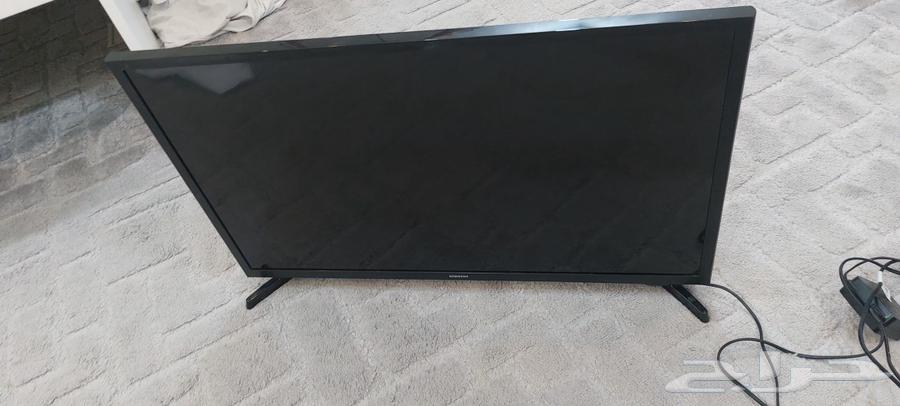 For sale: Samsung 32-inch HDR HD screen63135220115970112