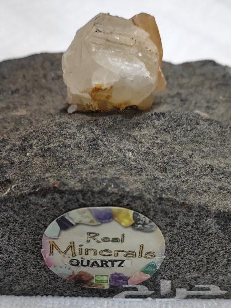 Natural quartz stone63133269324161111