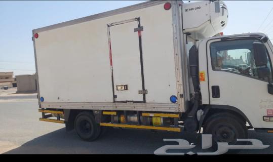 For sale, a 2015 cooling and freezing refrigerator.63188660875779111