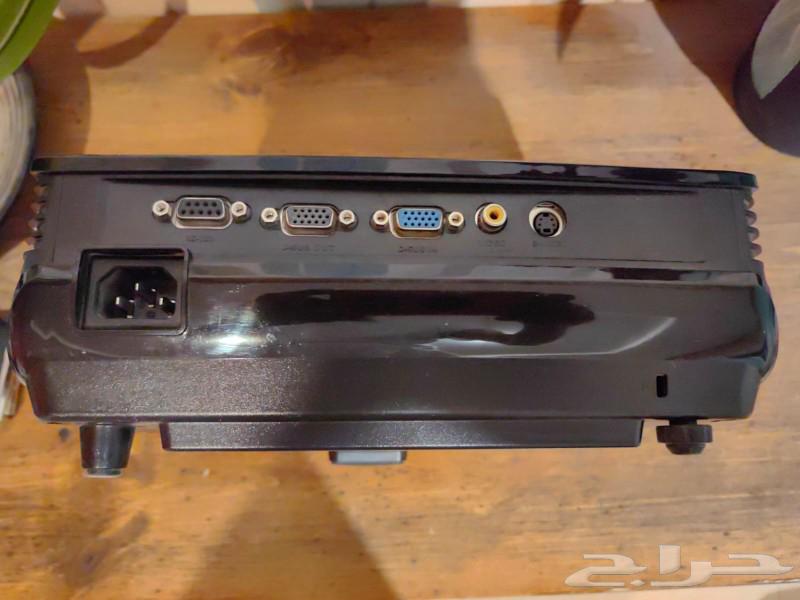 The DLP technology pink projector is one of the best projection devices suitable for everything63127960552705111