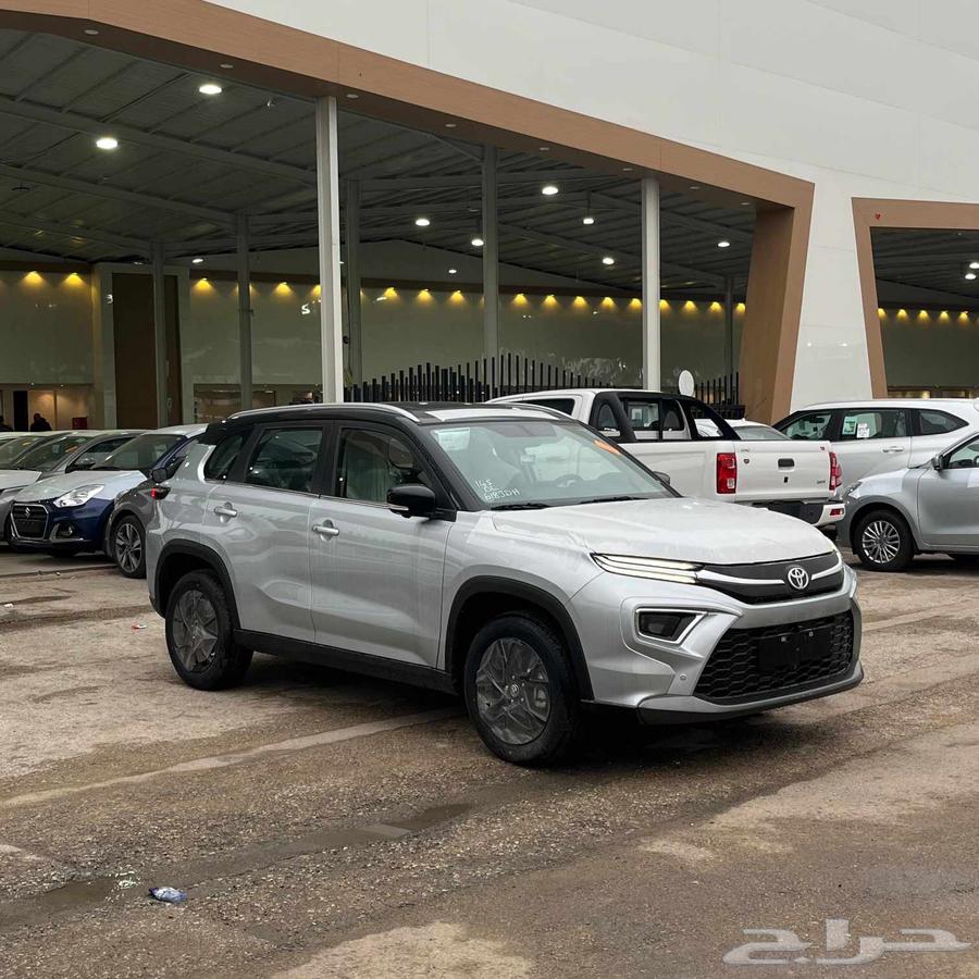 تويوتا اوربان كروزر فل كامل موديل 202563183297550337113
