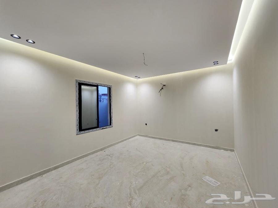 Villas for sale with street in front and gardens and a mosque at the back63010196038145114
