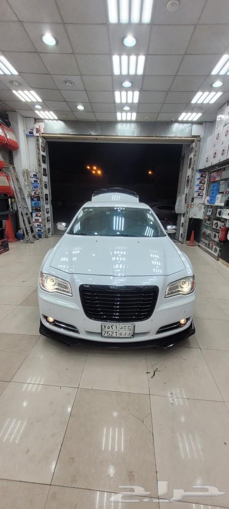 Chrysler 300C 2013 with 160,000 km63180887868291112