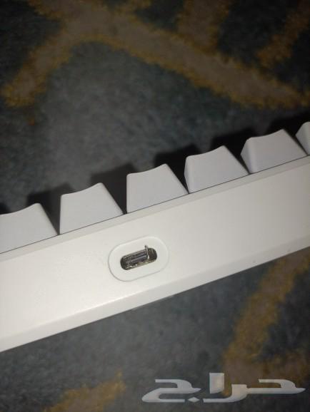 White gaming keyboard63121183909633112