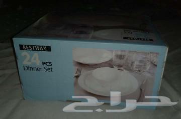 A new 24-piece Arcopal set, never used, for 6 people.63188847116418111