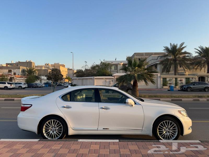 Lexus LS 2009 model, four-wheel drive63175753801859111