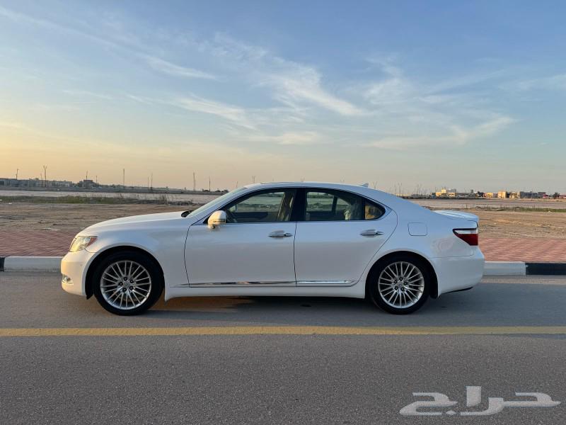 Lexus LS 2009 model, four-wheel drive63175753801859113