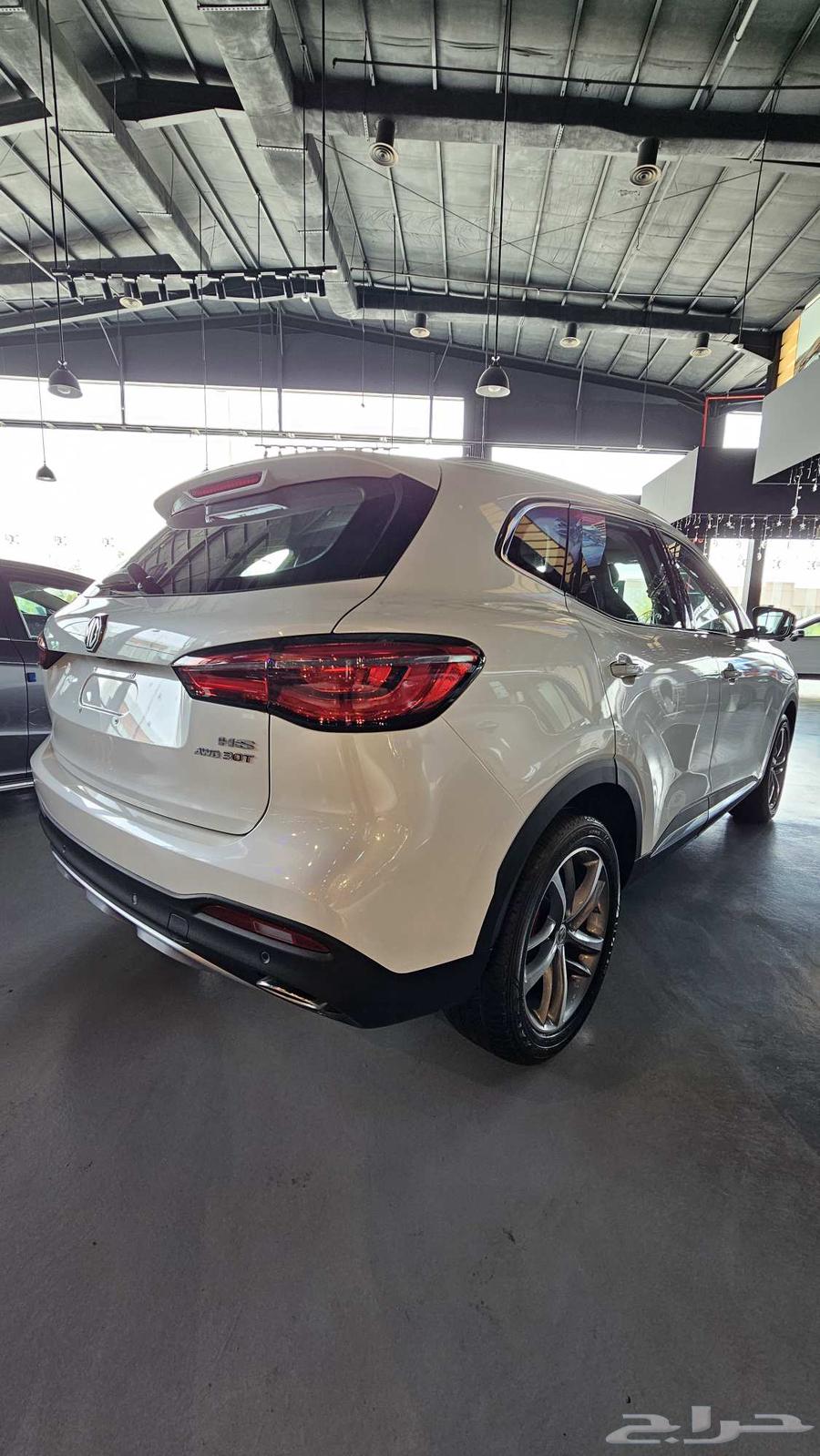MG HS 202363174362425987114