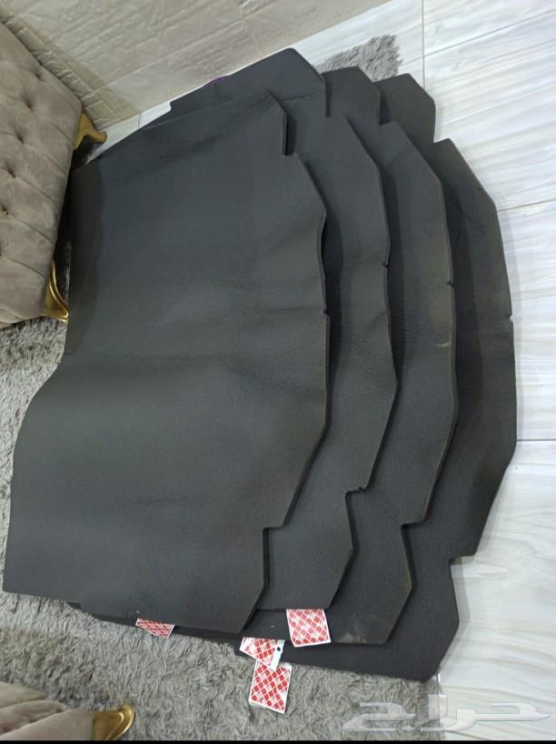 For sale, German type 126 124 hood insulator. For inquiries, WhatsApp.63174348080001111