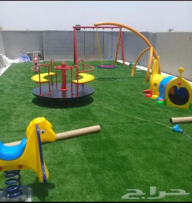 Trampoline jumps, slides, swings and water inflatable games63117045588737118