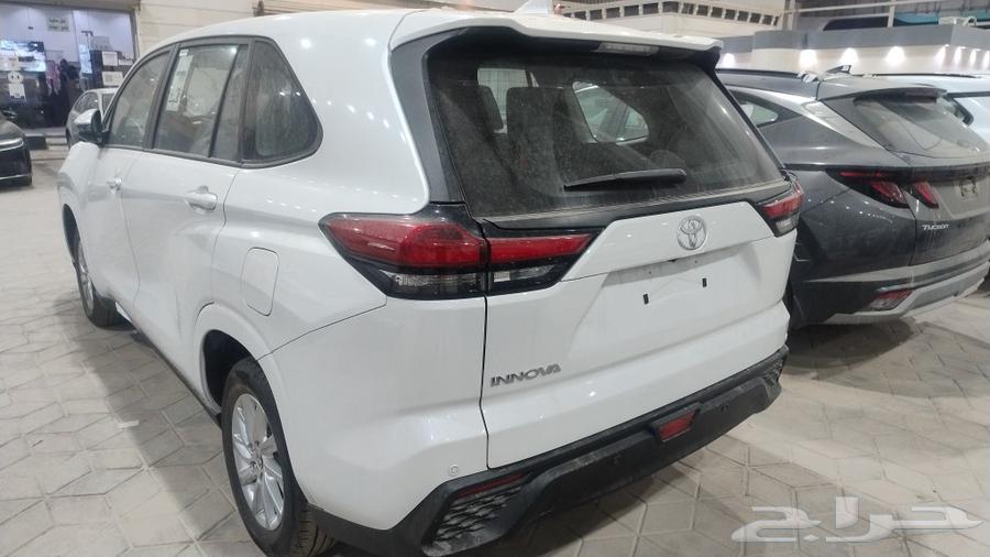 Toyota innova 202463266965147394111