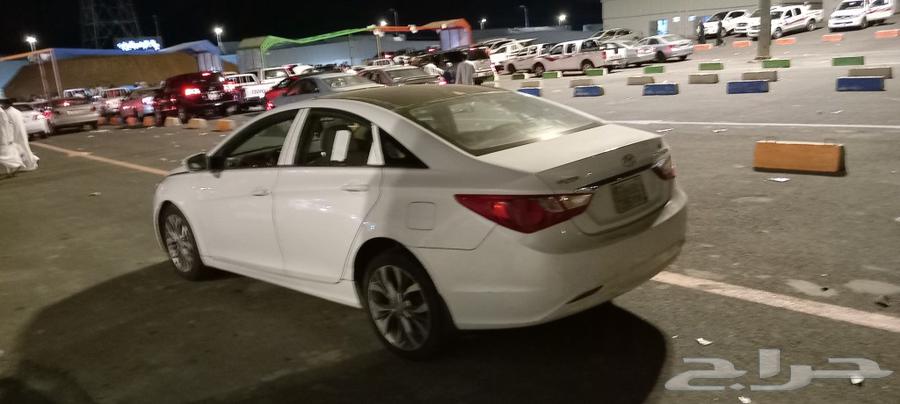 Hyundai Sonata car, 2011 model, 370,000 kilometers mileage63268854212354111