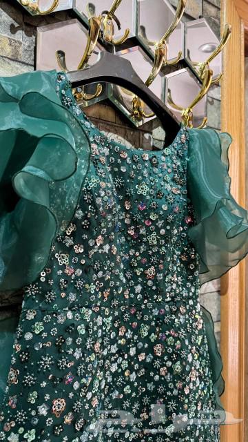 Elegant evening dress, size from medium to large63510196982786112