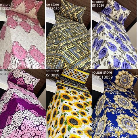 Sudanese girls quickly in the city63176856427010113