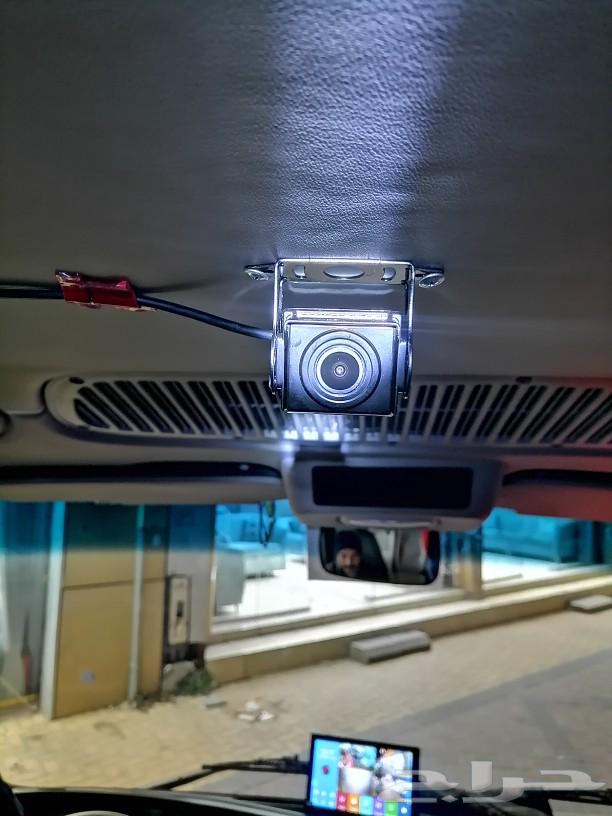 We have a screen with 4 cameras for heavy equipment63177692180227112