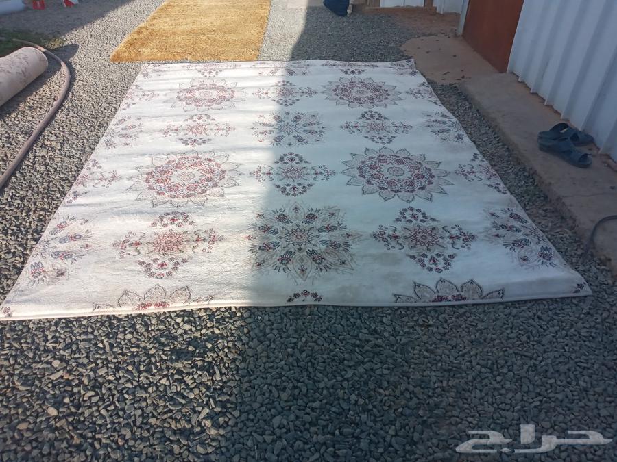 Carpet two meters and sixty centimeters, table and its benches, semi-new63116360901249111