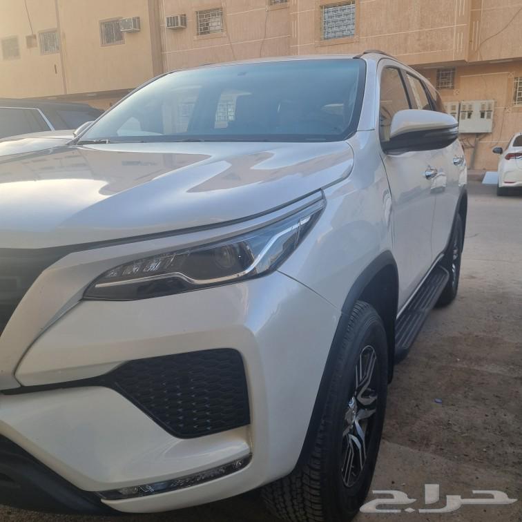 Toyota Fortuner 202463010400386817111