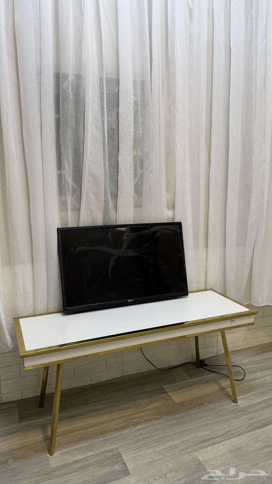 Television table63175012695555112