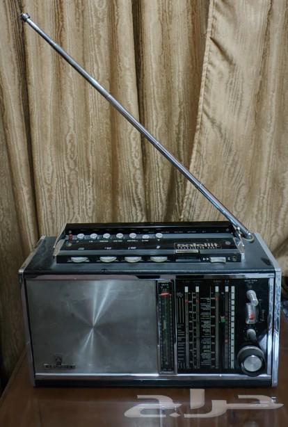 Old satellite radio63175019811074111