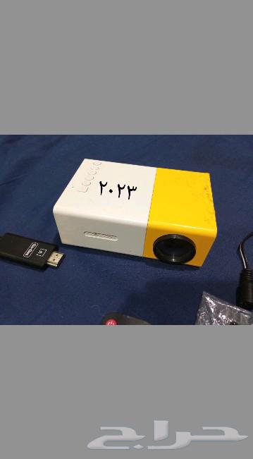 The projector is cool, come and get it. It connects to anything and has wireless phone display.631732255102731115