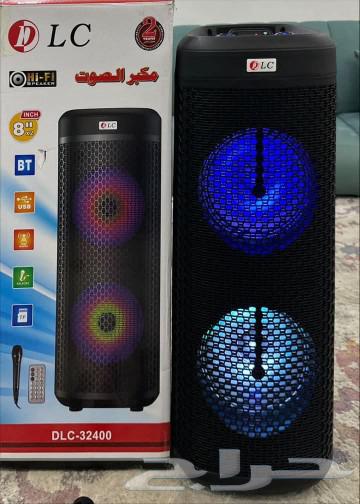 20W portable Bluetooth speaker with colorful lighting and microphone63172402863746114