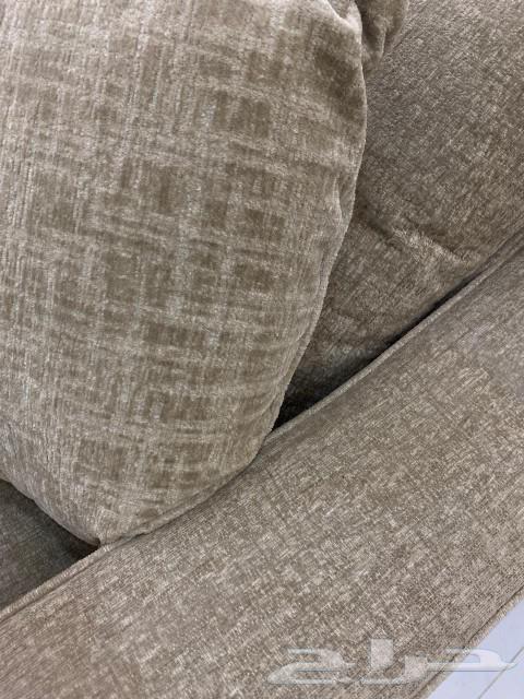 Clean and new Ashley sofa63174534073985112