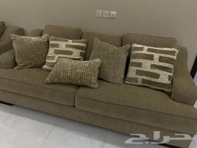 Clean and new Ashley sofa63174534073985113