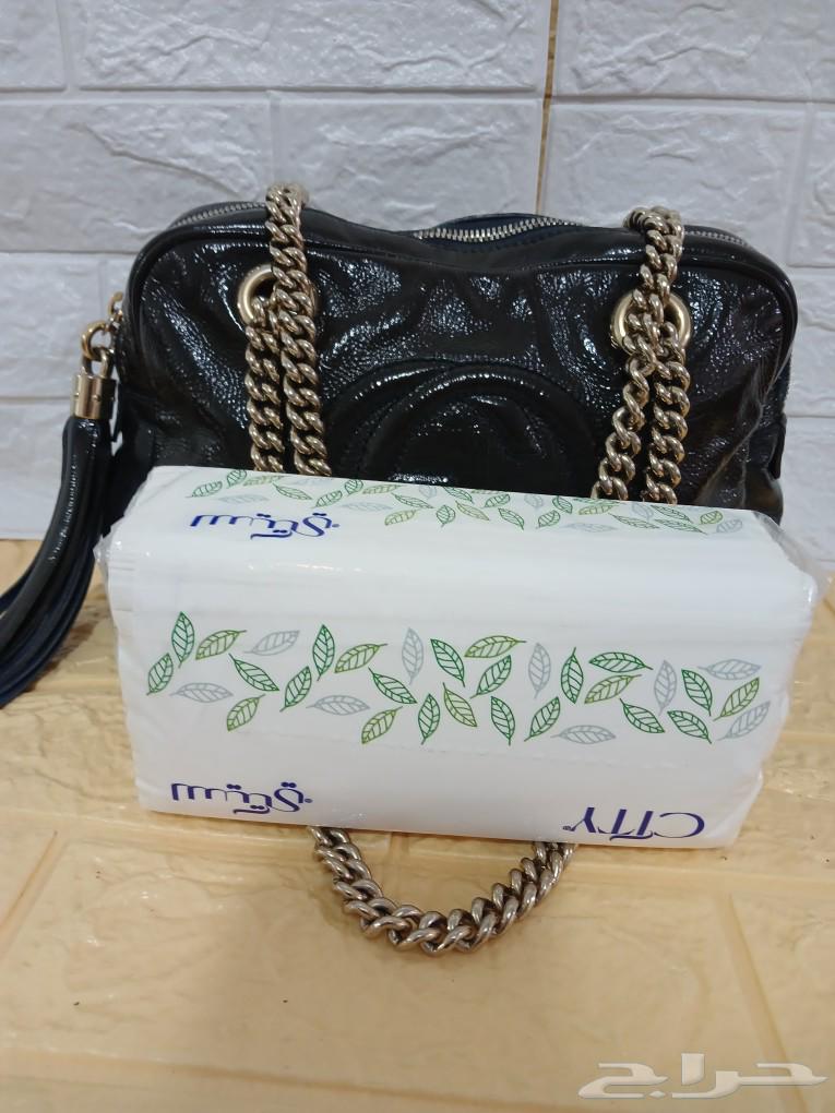 Original Arabic text: شنطه قوتشى اصلى حجم وسط  
Corrected Arabic (grammar/spelling): شنطة قوتشي أصلية حجم وسط  
Translated to English (en):  
Gucci original medium-sized bag63174080527363113