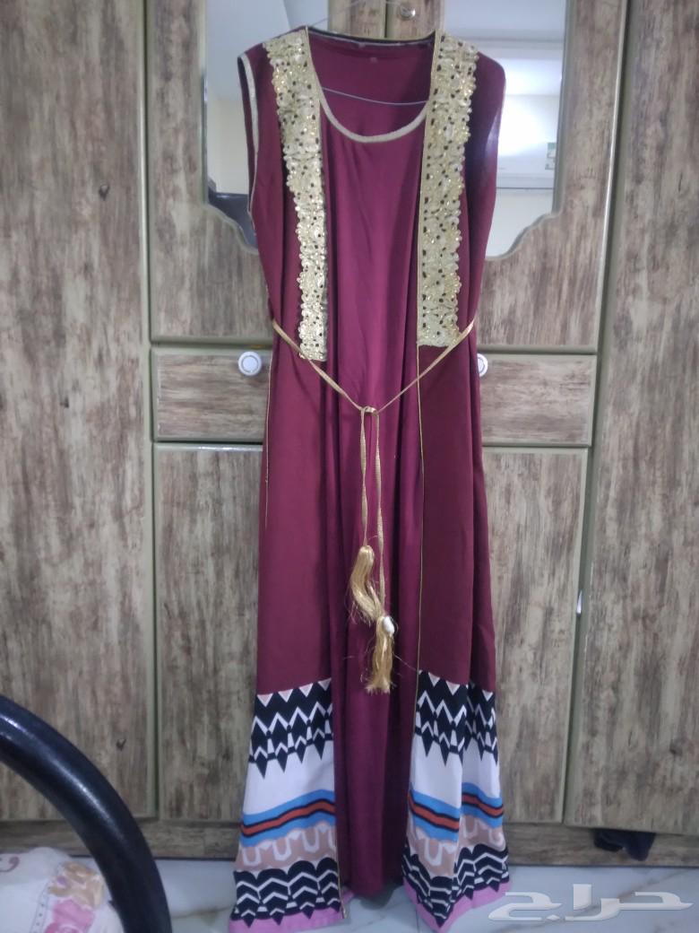 Djellabas and saris63508786803073112