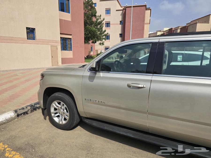 Chevrolet Suburban 201563255011867394113