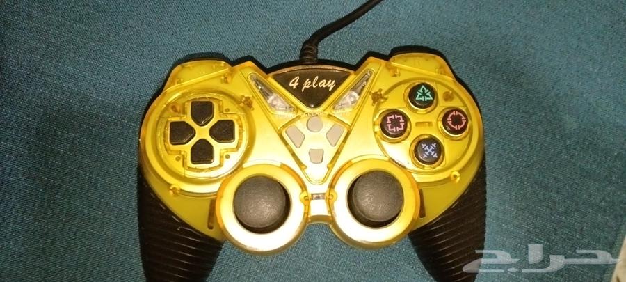 For sale (2) wired 4 Play game controllers that work via USB port63170601005058111