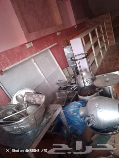 A full restaurant, the place is Jizan63255034747138114
