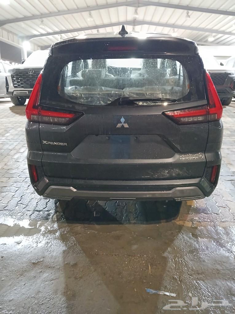Mitsubishi Xpander 2024, color gray63257656212609114