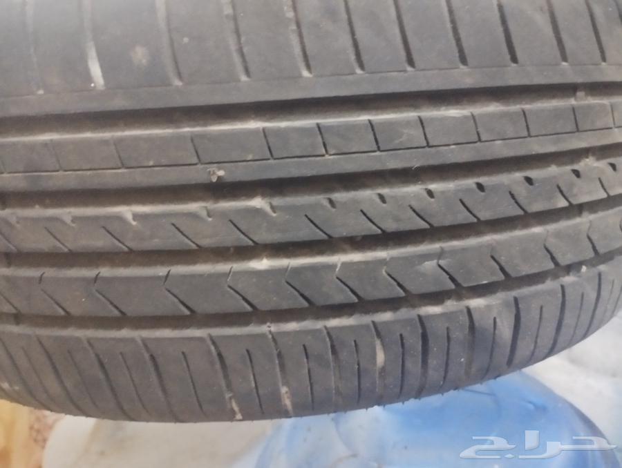 Semi-new 17-inch 215/55 tire63253012521347115