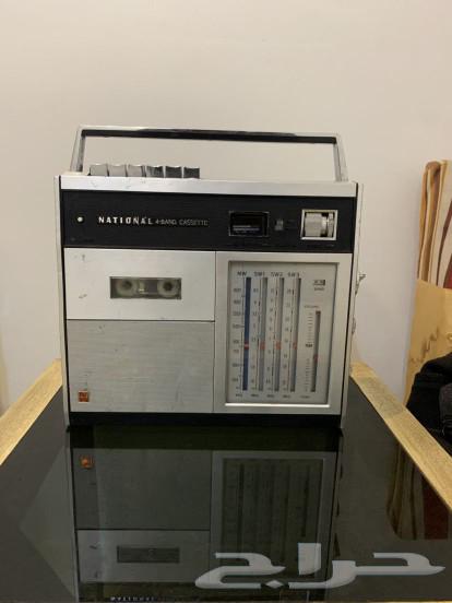 An old National radio masterpiece63169664274563112
