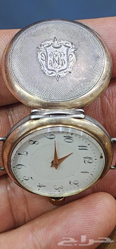 An antique silver watch63168252008579111