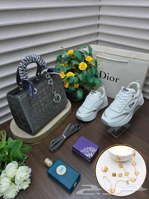 Women's gifts63170131436035112